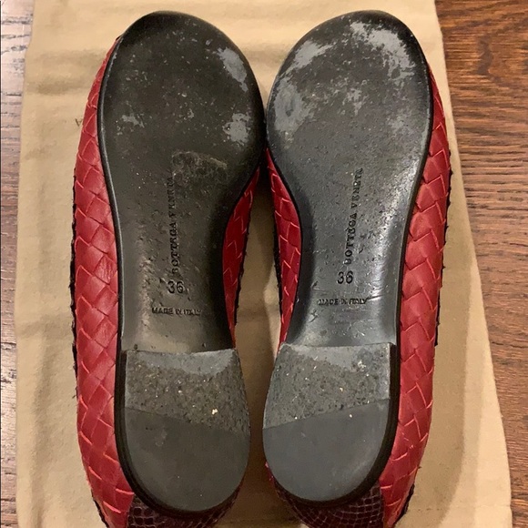 Bottega Veneta Snakeskin Trim Intrecciato Flats - Picture 9 of 11
